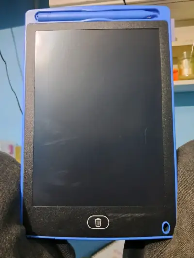 Una tablet para solo dibujar borrar y mantener - miniatura 1
