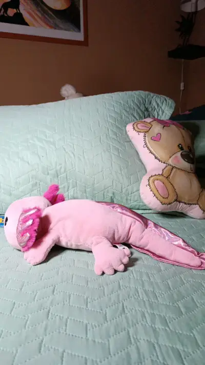 Peluche de ajolote rosado suave y adorable - miniatura 2