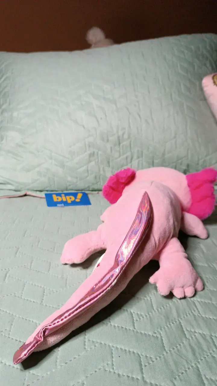 Peluche de ajolote rosado suave y adorable - 3