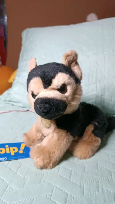 Peluche perro pastor alemán suave - miniatura 1