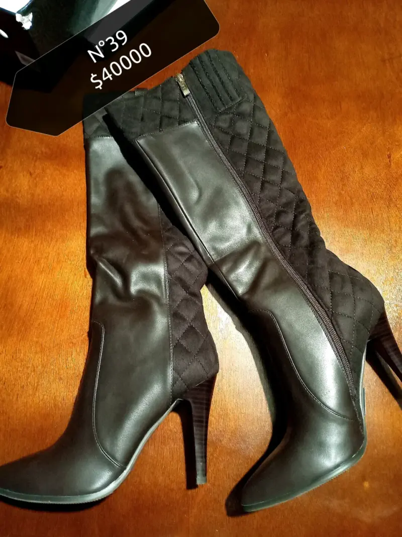 Botas de cuero negras con tacón alto talla 39