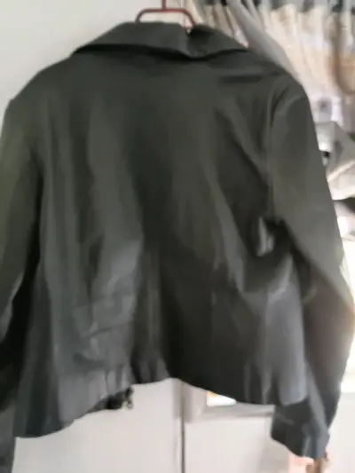 Chaqueta de cuero negra Sybilla talla M - miniatura 2