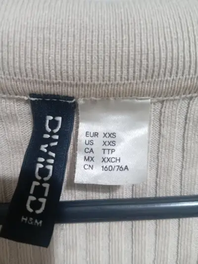 Top de canalé beige H&M Divided - miniatura 2