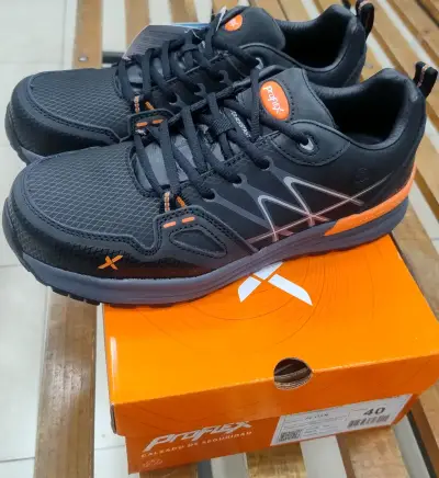 Zapatillas de seguridad negras Proflex PF 112 N - miniatura 1