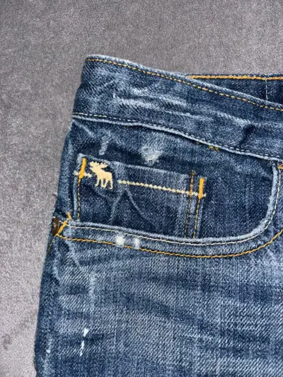 Mini de mezclilla desgastada Abercrombie & Fitch - miniatura 3