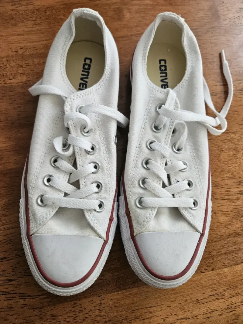 Zapatillas blancas de lona Converse clásicas - 1