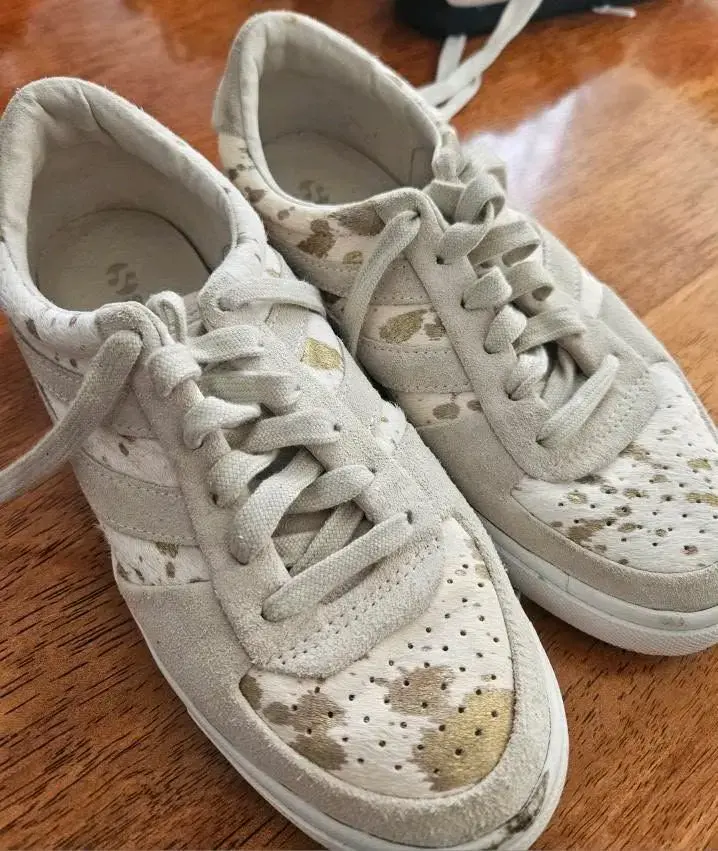 Zapatillas Superga blancas con manchas