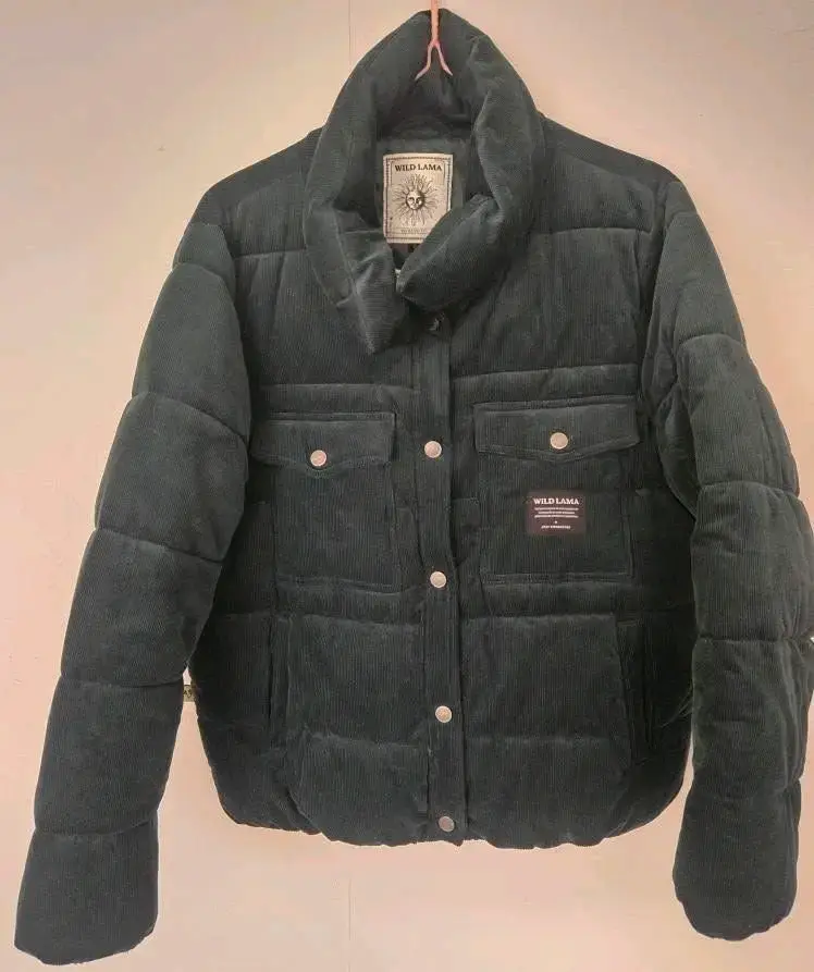 Chaqueta de pana acolchada Wild Lama verde oscuro