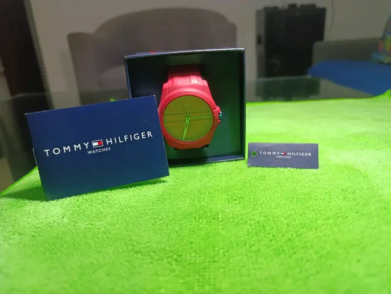 Reloj Tommy Hilfiger rojo para hombre - 2