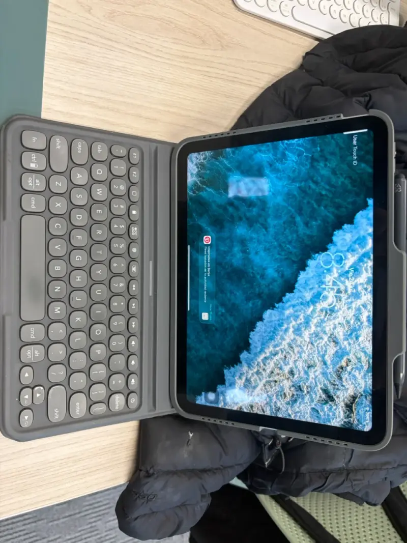 iPad Apple 11 gen de 10.9 pulgadas en buen estado - 6