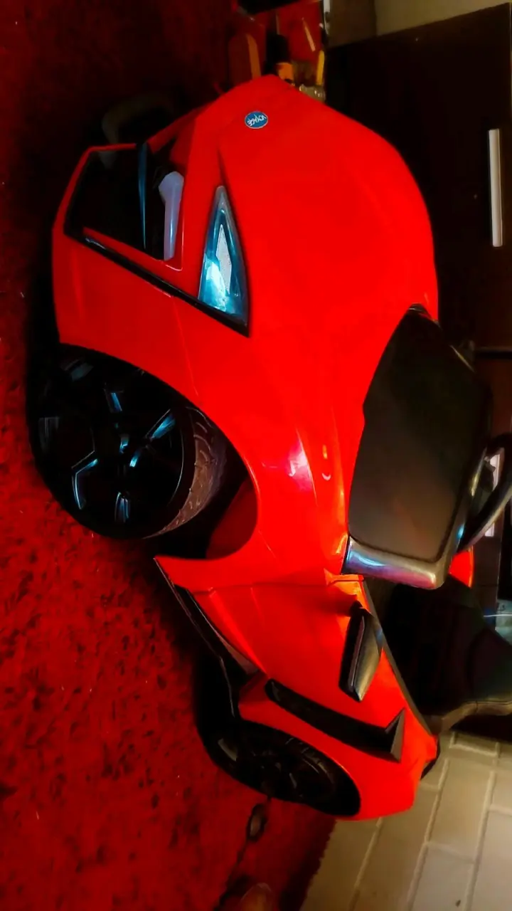 Auto eléctrico para niños rojo Voyage - 2
