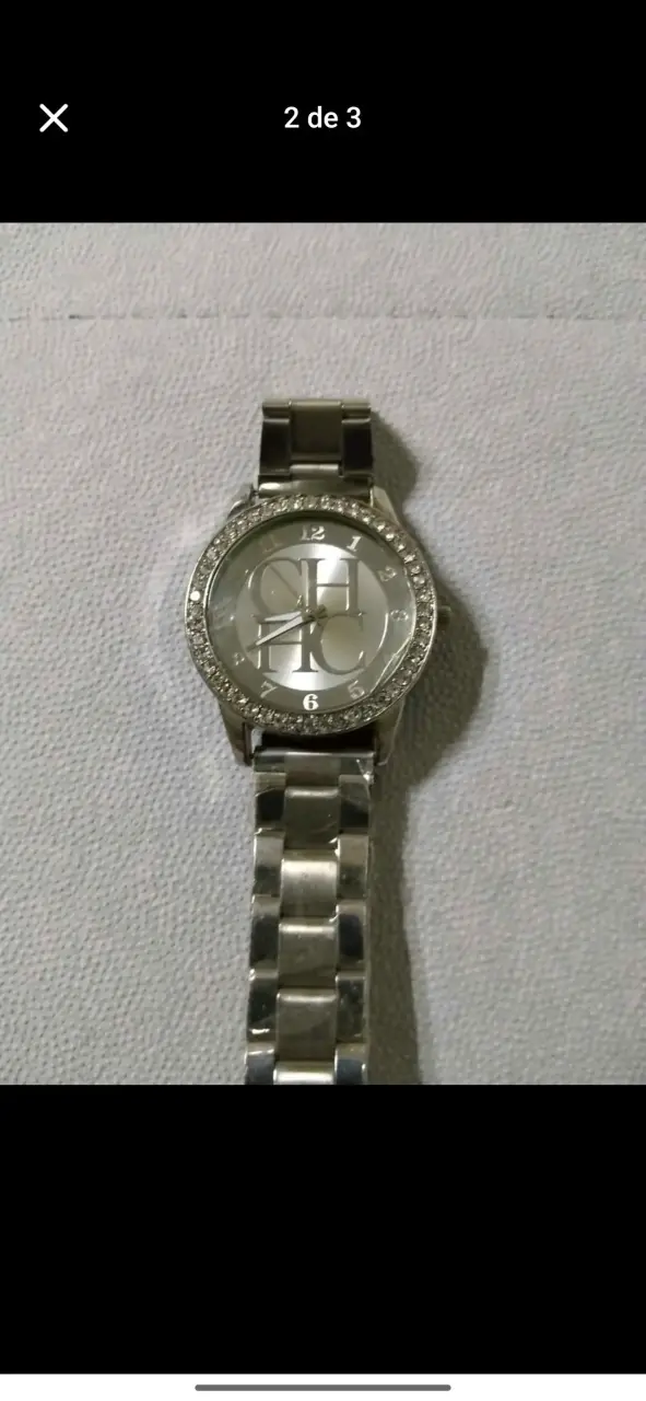 Reloj de pulsera plateado con cristales - 1