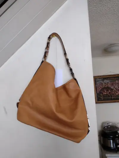 Bolso de cuero marrón con asa de cadena - miniatura 1