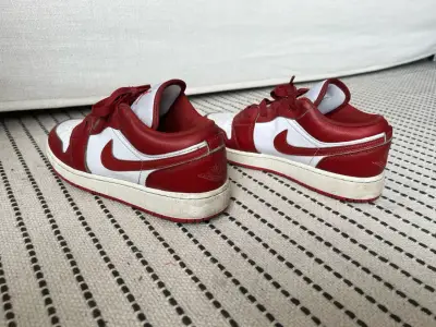 Nike Air Jordan 1 low dune red 23.5 cm - miniatura 4