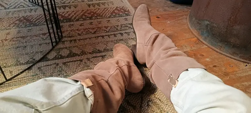 Botas altas de gamuza color beige - 3