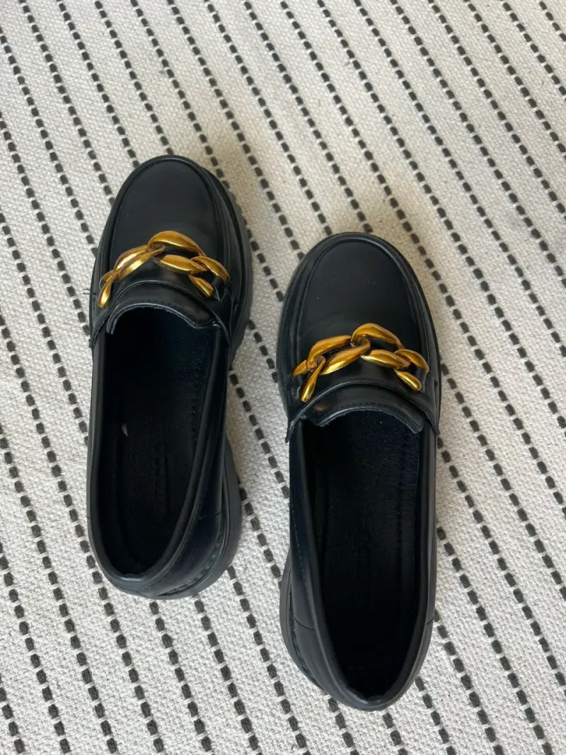 Mocasines negros con cadena dorada talla 36 dama - 4