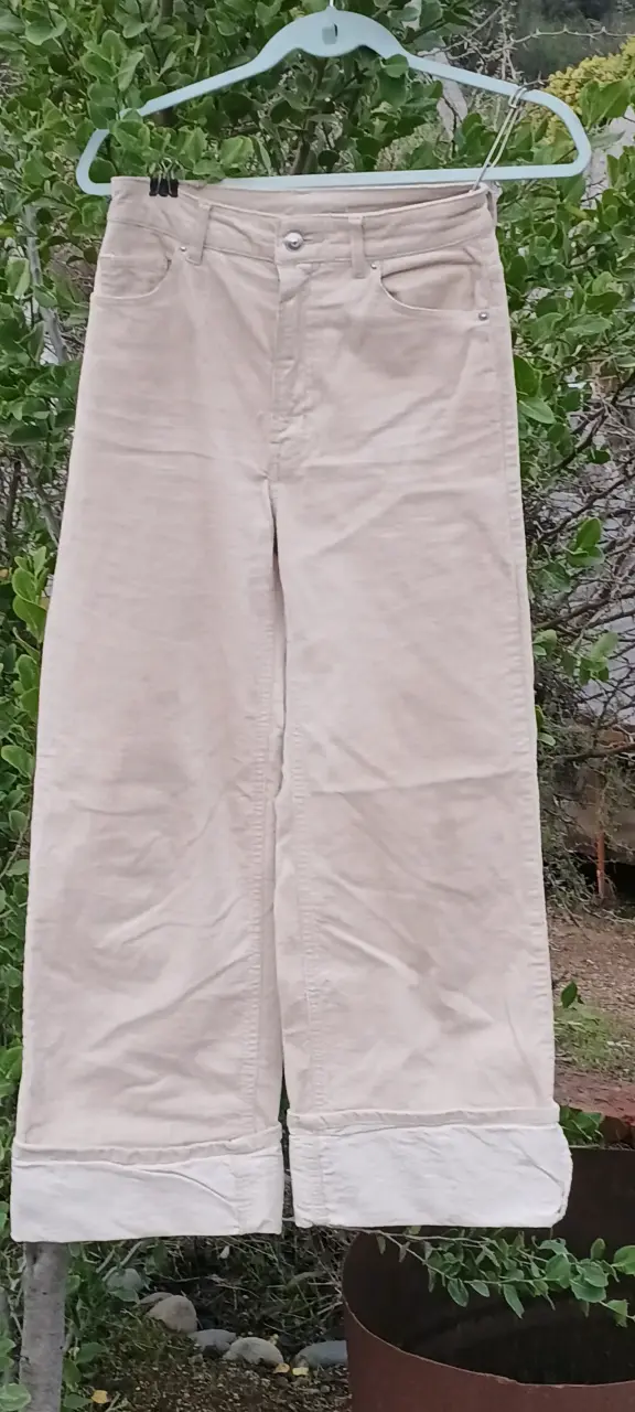Pantalones beige de cotele para mujer - 1