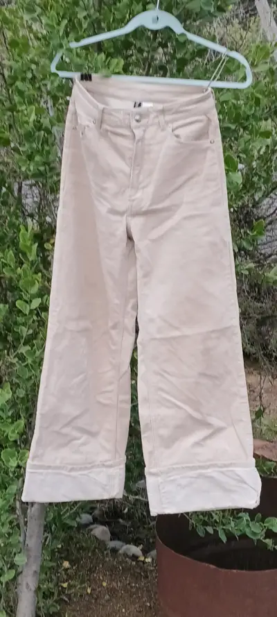 Pantalones beige de cotele para mujer - miniatura 2