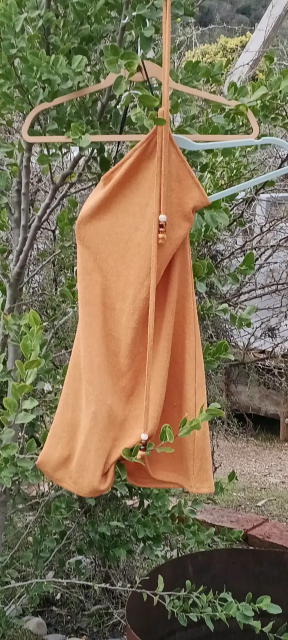 Vestido sin mangas color naranja con detalles de - 3