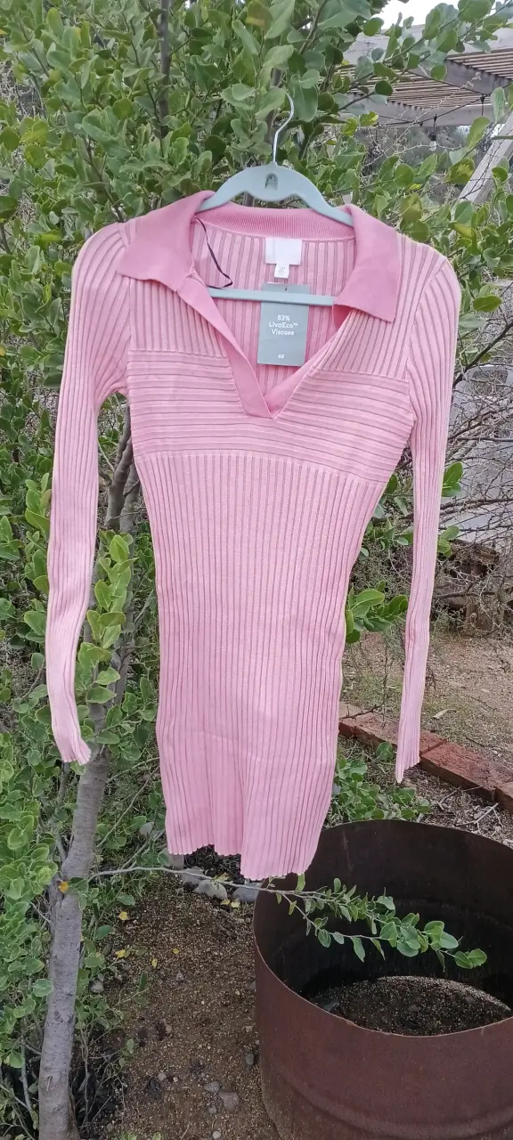 Vestido de punto rosa H&M con cuello - 1