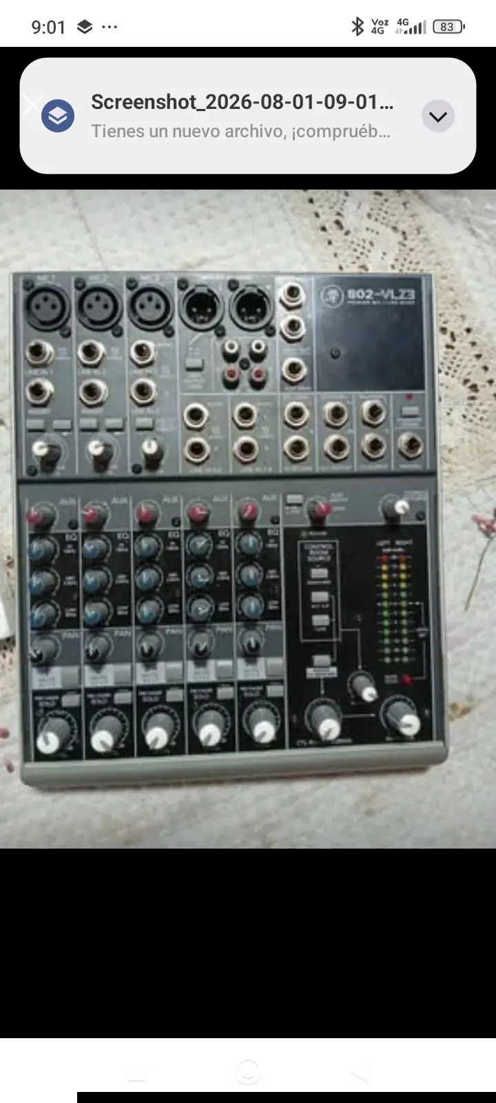 Mezclador de Audio Mackie 802-VLZ3 con Fuente de Poder - 1