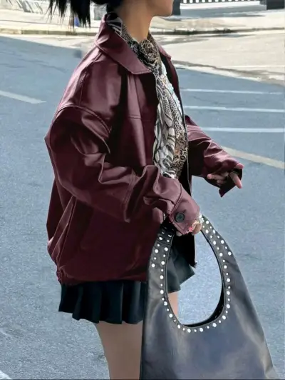 Chaqueta de cuero sintético burdeos para mujer - miniatura 2