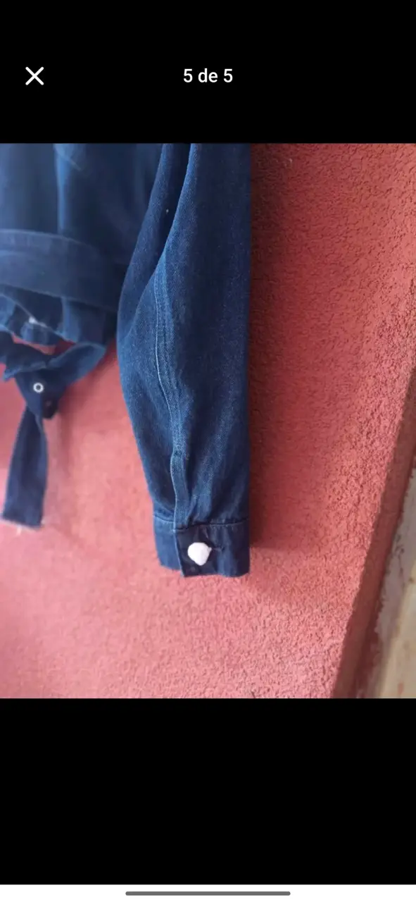 Chaqueta de mezclilla azul con cinturón - 3