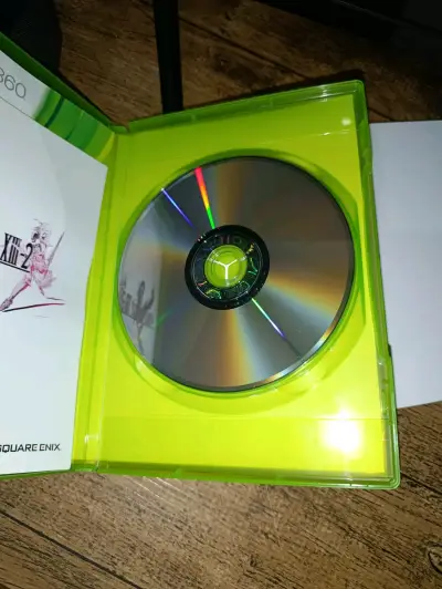 Final Fantasy XIII-2 Novella pack Xbox 360 Usado - miniatura 6