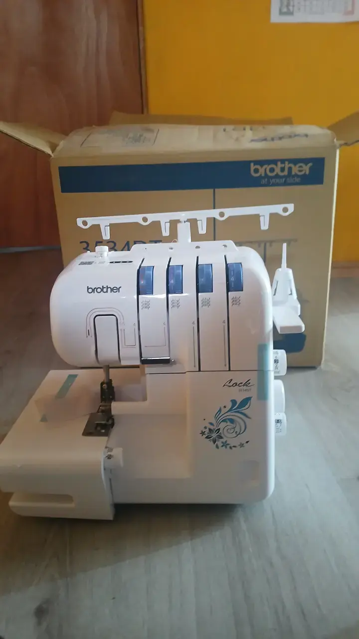 Máquina Overlock Brother 3534DT Impecable - 4