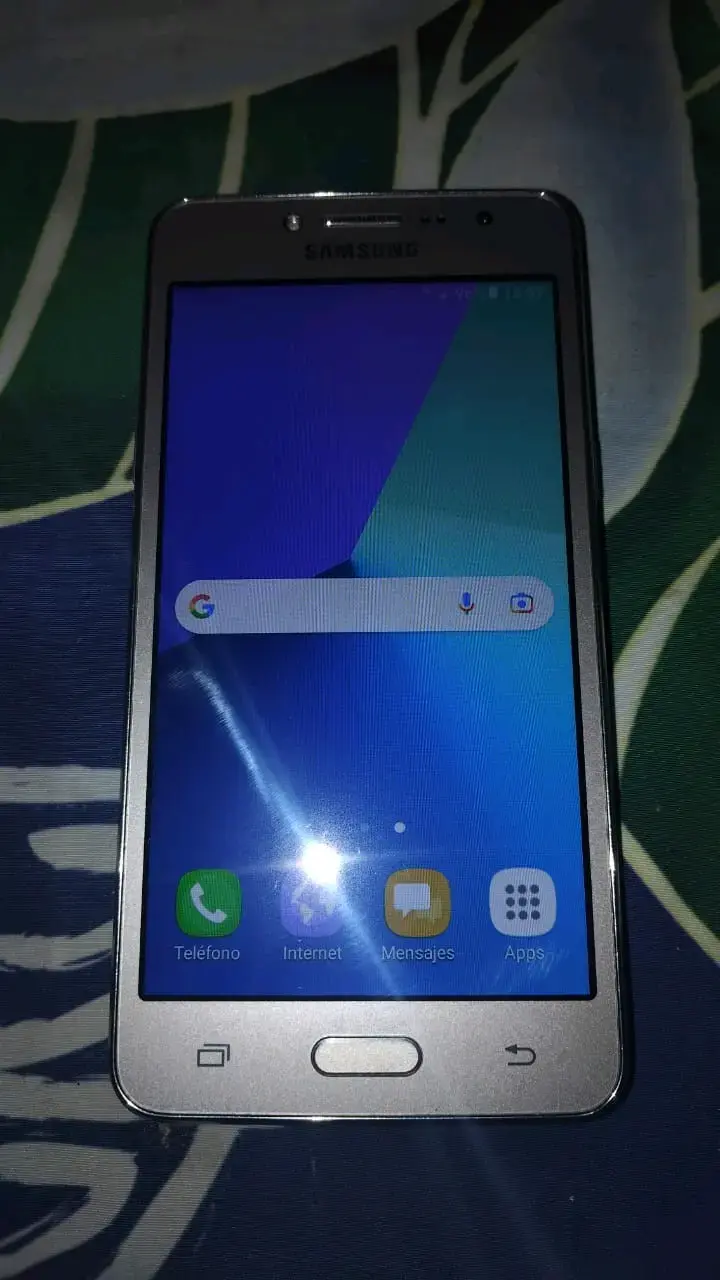 Smartphone Samsung Galaxy J5 en buen estado - 3