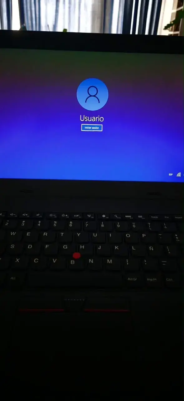 Laptop Lenovo ThinkPad Intel Core i5 en buen estado - 3