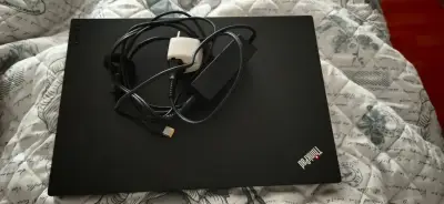 Laptop Lenovo ThinkPad Intel Core i5 en buen estado - miniatura 4