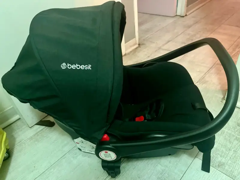 Silla de Auto Bebesit Negra para Bebé - 2