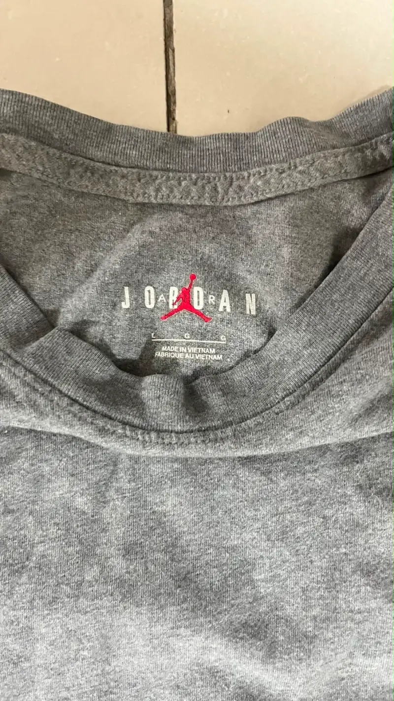 Polera gris Jordan para hombre - 3