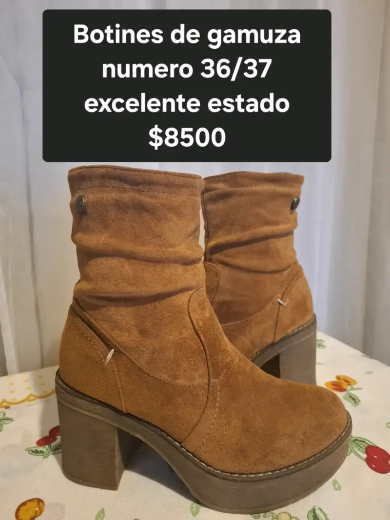 Botines de gamuza marrón en excelente estado
