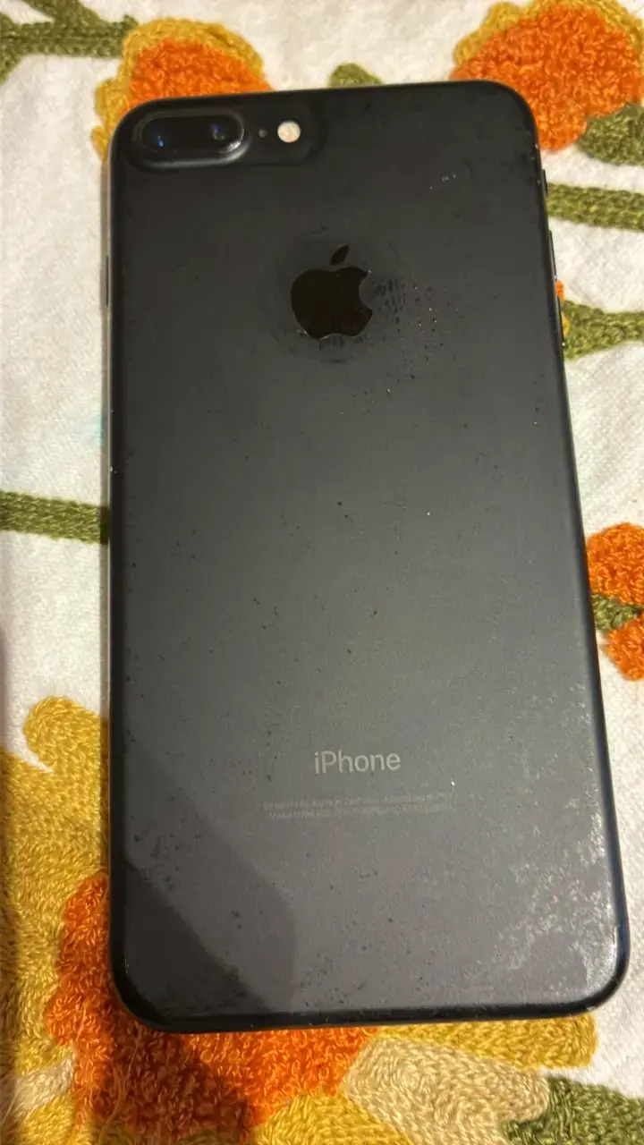 iPhone 7 Plus en buen estado - 2