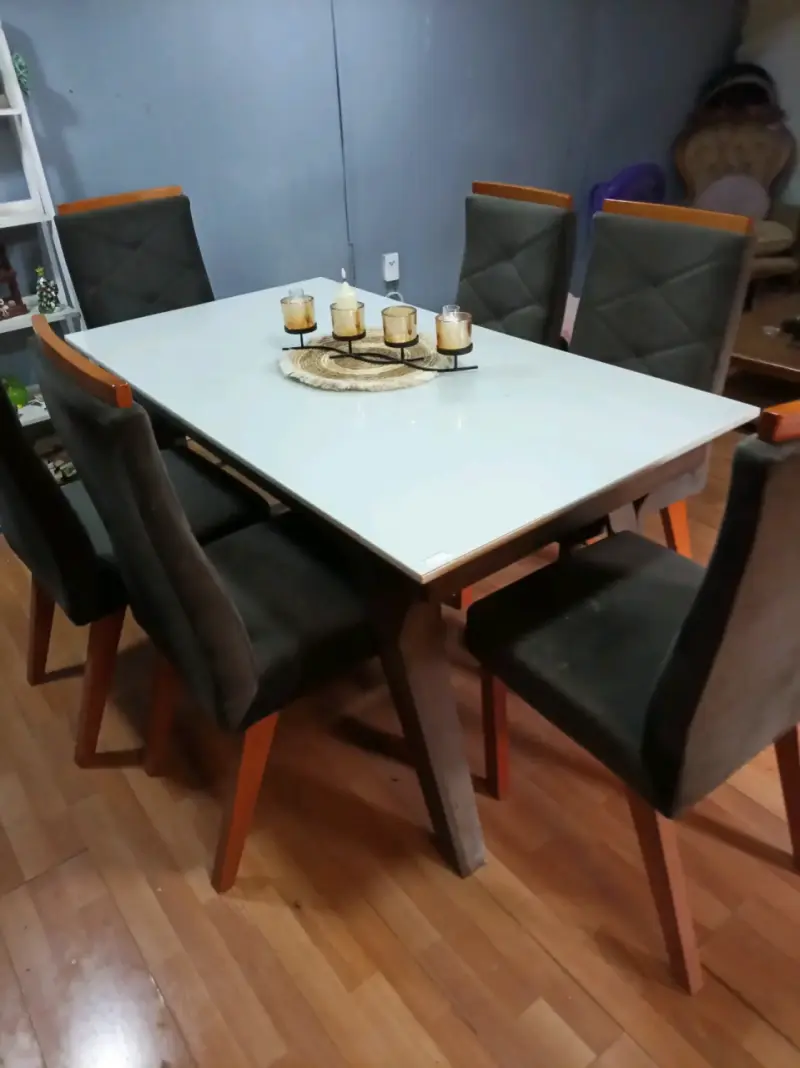 Juego de comedor con mesa blanca y 6 sillas - 3