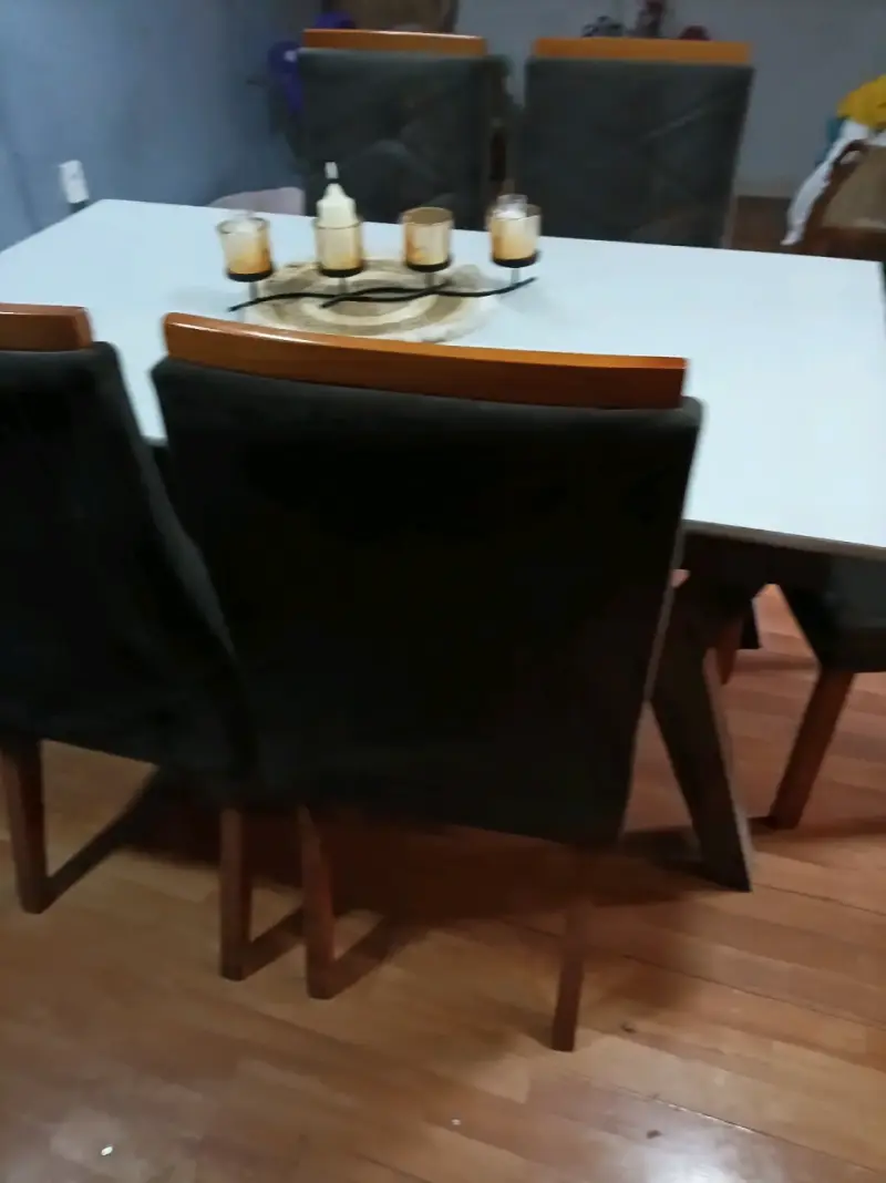 Juego de comedor con mesa blanca y 6 sillas - 4