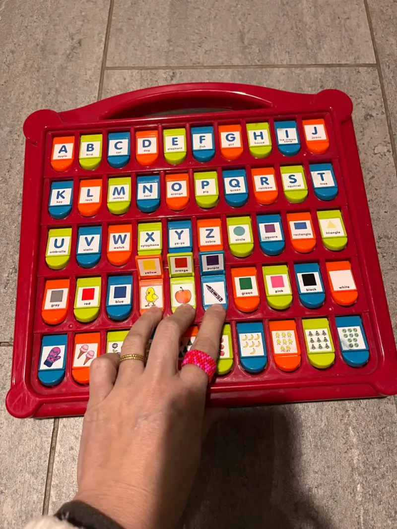 Juego educativo de letras y colores para niños - 3