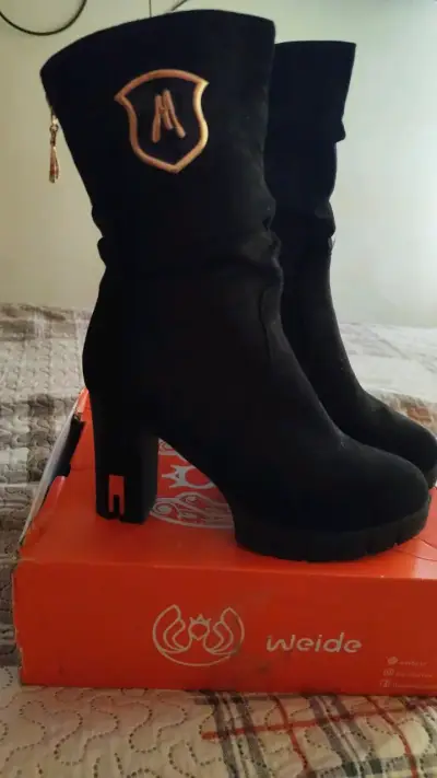 Botas negras de tacón alto Weide - miniatura 1
