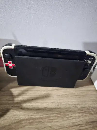 Consola Nintendo Switch con juegos incluidos - miniatura 1