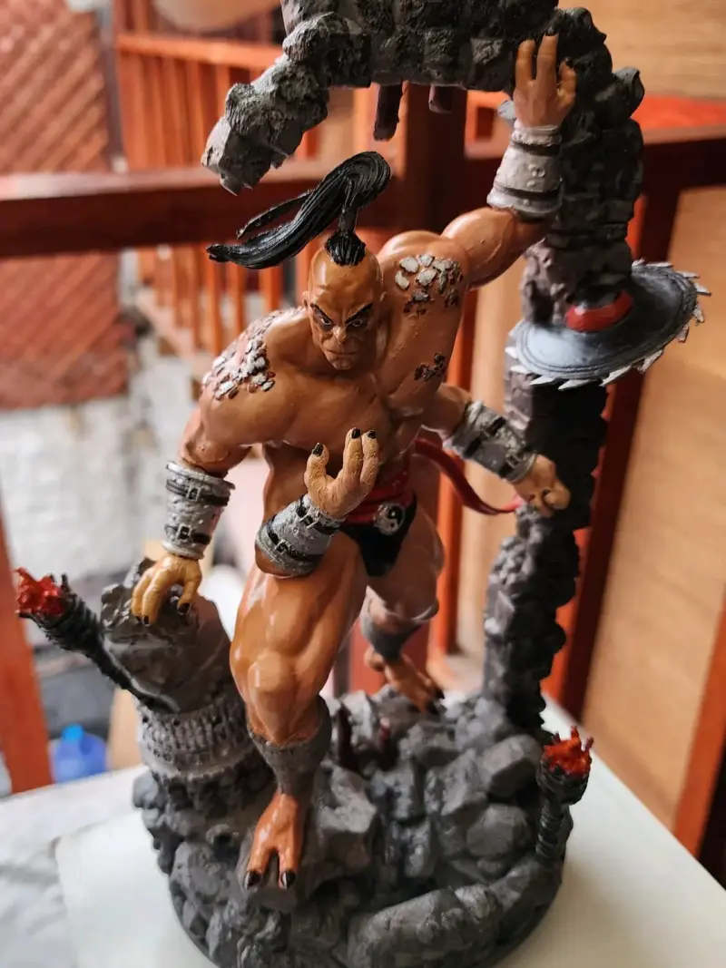 Figura de acción de personaje GORO