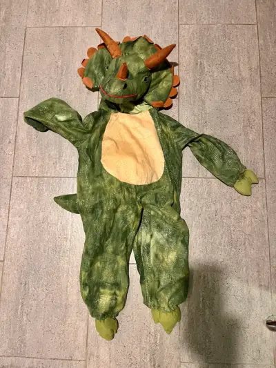 Disfraz de dinosaurio triceratops para niños - miniatura 2