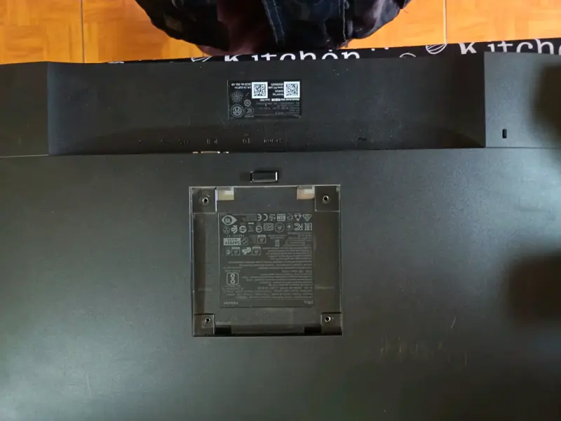 Monitor Dell de 24 pulgadas con soporte ajustable - 2