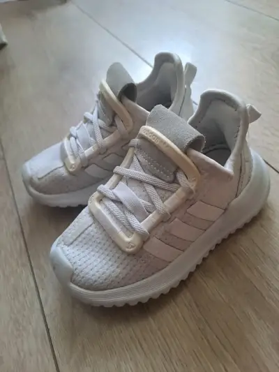 Zapatillas deportivas talla 22 - miniatura 1