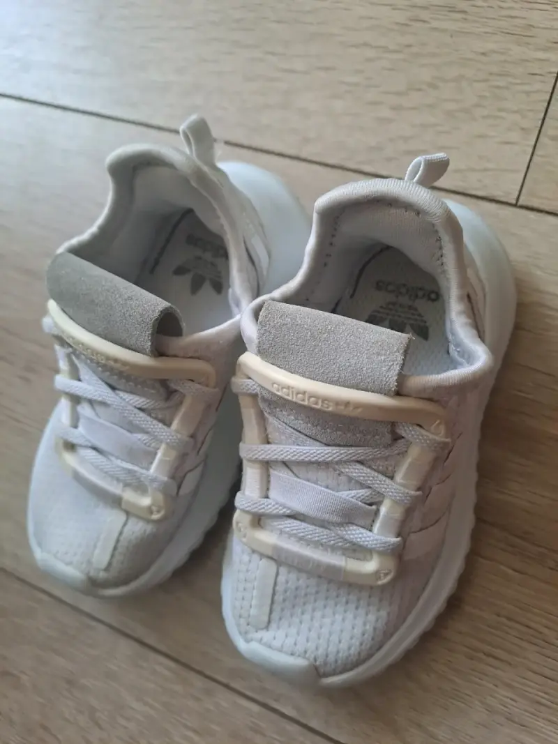 Zapatillas deportivas talla 22 - 2