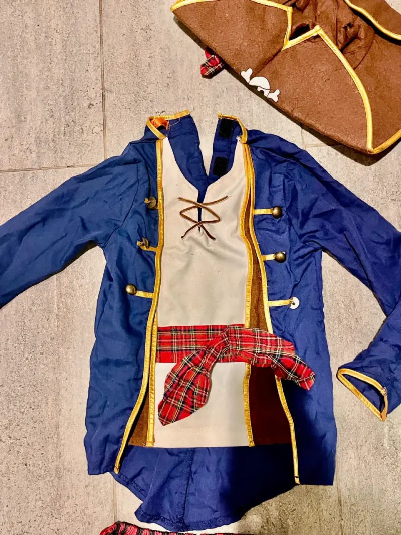 Disfraz de pirata para niño con sombrero - 2