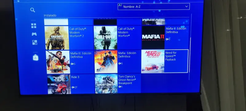 Consola PS4 con dos controles y juegos incluidos - 3