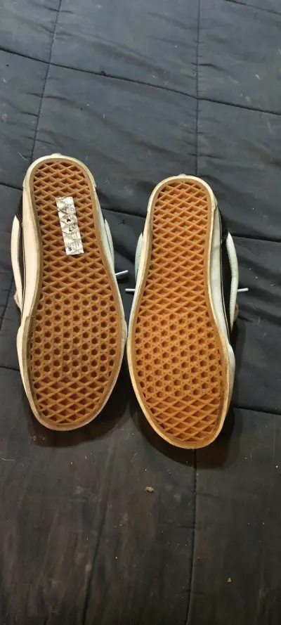 Zapatillas Vans negras clásicas - miniatura 3