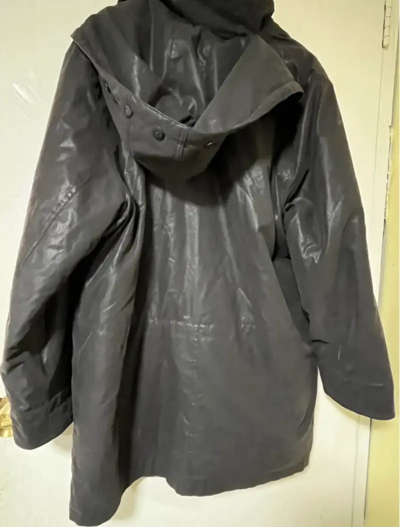Abrigo negro con capucha L-XL - 2